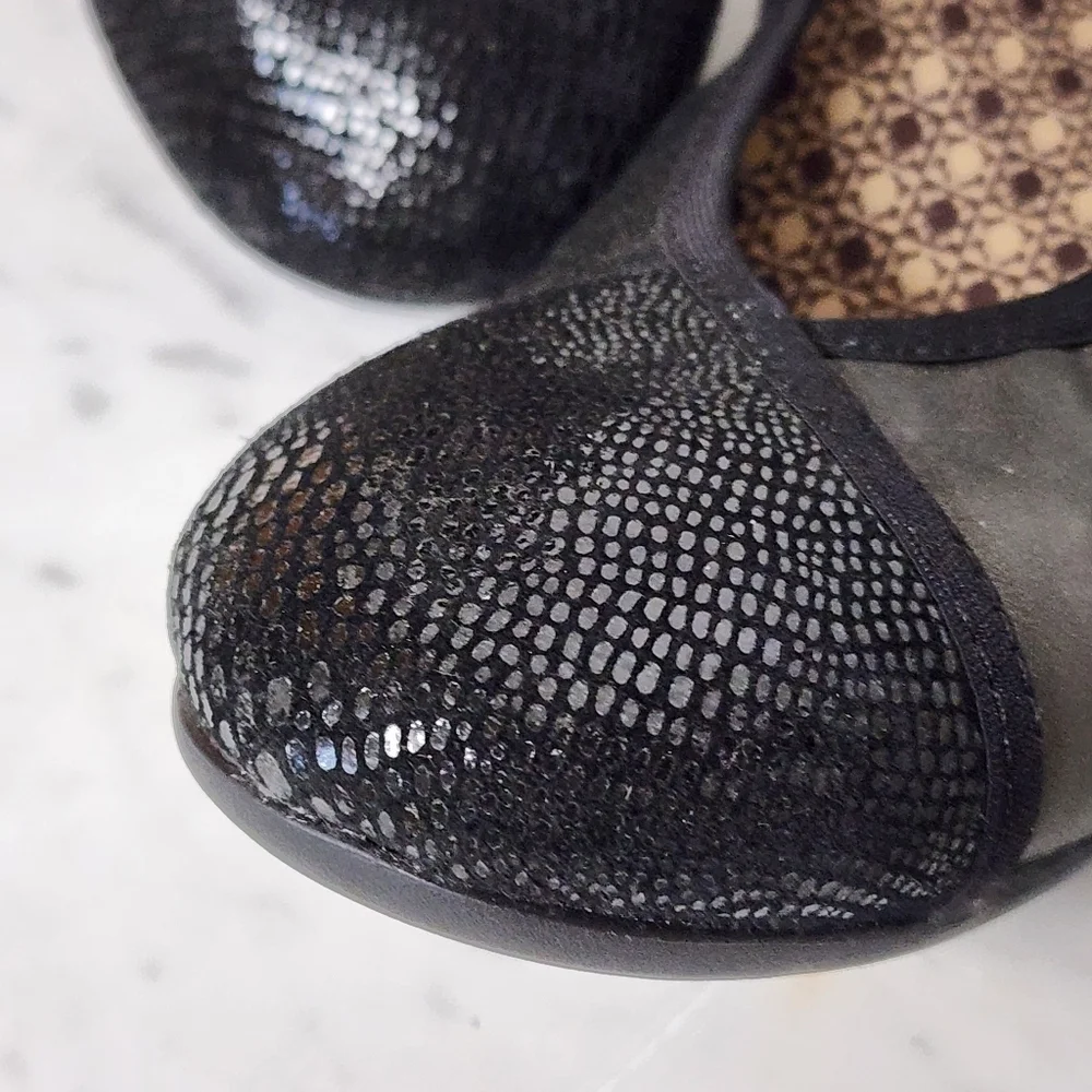 Revere Nairobi Shoes Black Metallic Ballet Leather Womens Size 8 Faux Snakeskin